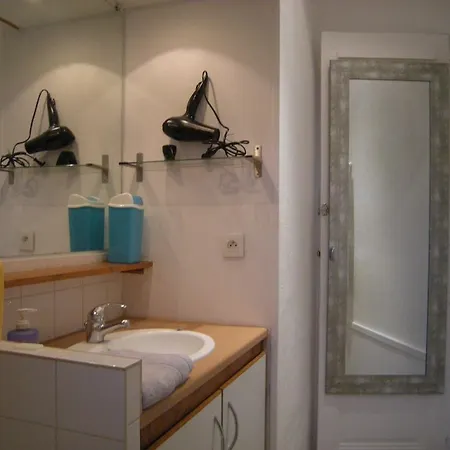 Apartment Lacornee *